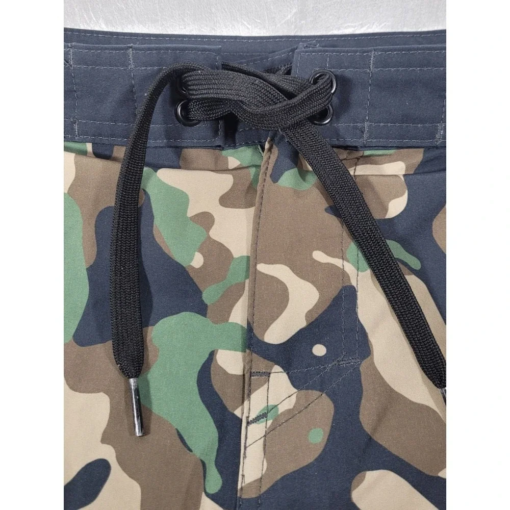Blessed Men's‎ Surf Swim Trunks Board Shorts - Camo Print - Size 28